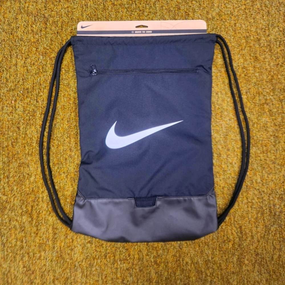 NWT Black Nike Sackpack